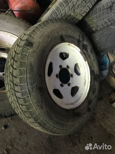 Bridgestone Ice Cruiser 7000 225/65 R16