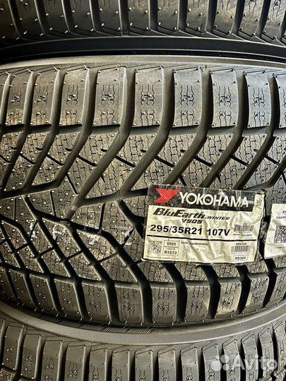 Yokohama BluEarth Winter V905 265/40 R21 и 295/35 R21