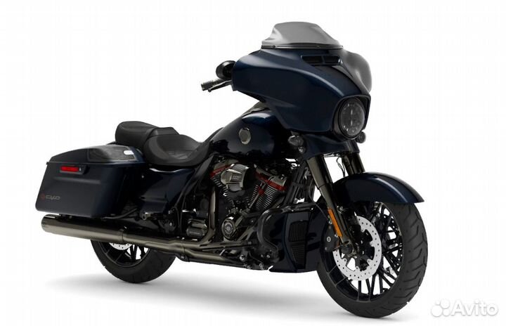 2022 CVO Street Glide Blue Steel