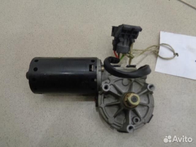 Моторчик стеклоочистителя передний Mercedes Benz