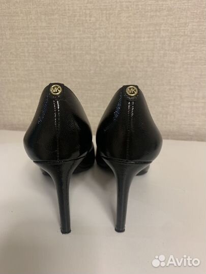 Туфли Mikhael Kors 7,5 us