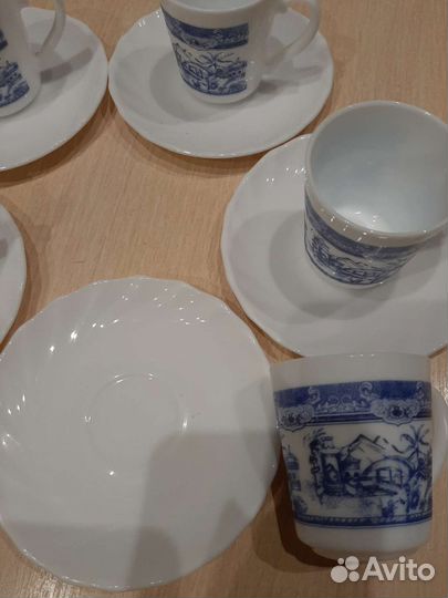 Кофейная чашка с блюдцем фарфор