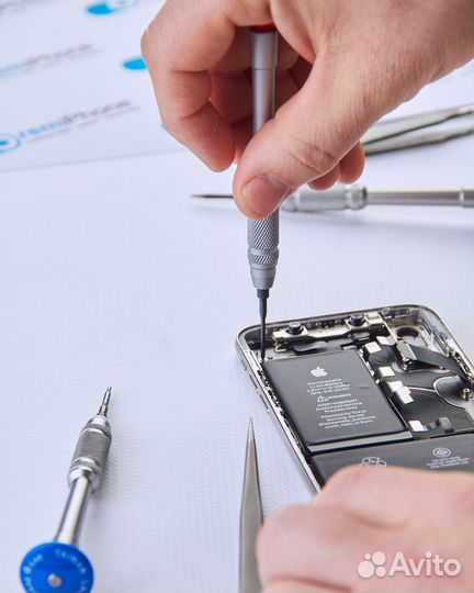 Ремонт техники Apple iPhone MacBook iPad iMac