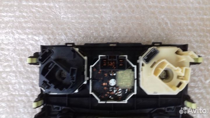 Тойота Королла Е150 блок управления кондиционером