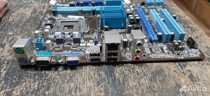 Материнская плата