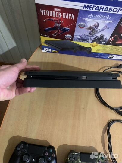 Игровая приставка Sony PlayStation 4 slim