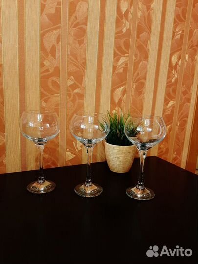 Бокалы для вина