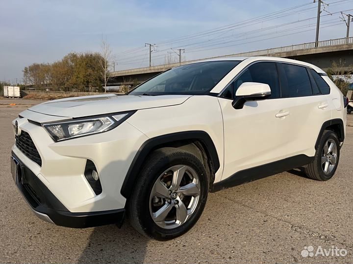 Toyota RAV4 2.0 CVT, 2021, 19 000 км