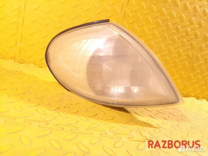 Габарит правый Nissan Almera N16 00-03 Дорестайл