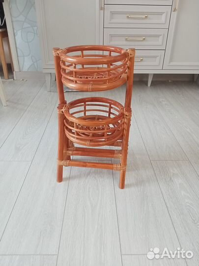 Подставка для цветов напольная