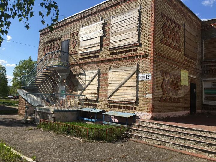 Свободного назначения, 1078.1 м²,с землей 5786 м2