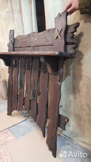 Вешалка брошированное дерево под заказ