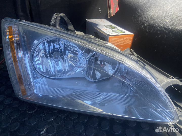 Фара ford focus 2 правая