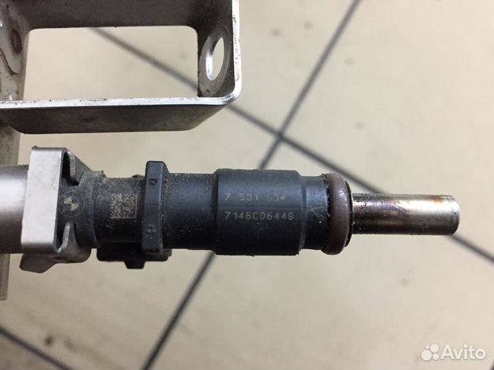 Форсунка топливная рампа BMW 5 E60 рестайлинг