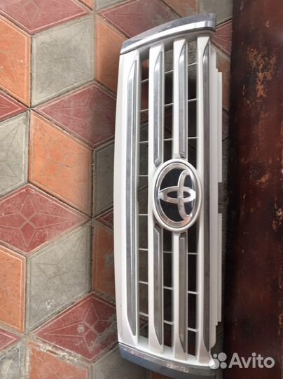 Решетка радиатора на prado