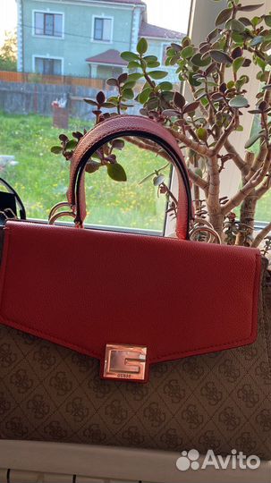 Сумкп женская guess оригинал