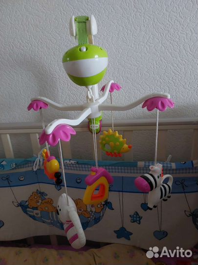 Карсель музыкальная на кроватку
