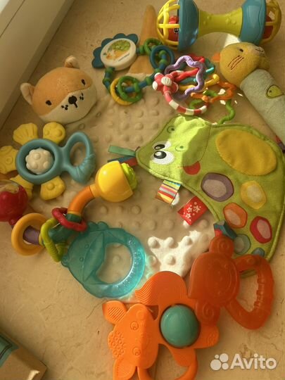 Погремушки для малышей