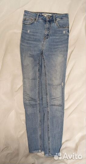 Джинсы Bershka 32-34 размер