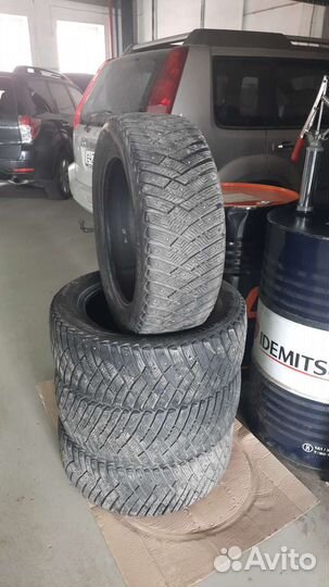 Goodyear Ultragrip Ice Arctic 225/55 R17