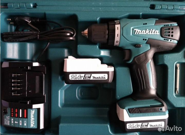 Аккумуляторная дрель-шуруповерт Makita DF347DWE