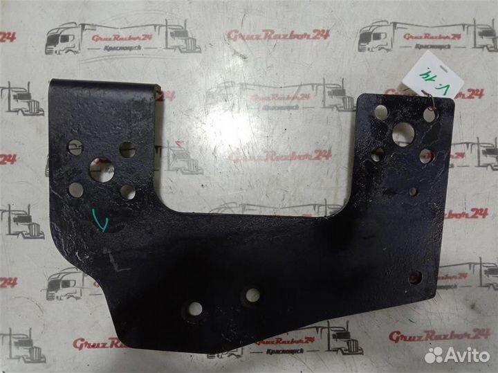 Щиток защитный задний Volvo FM-truck RH 21329798
