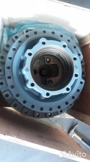 Редуктор хода Hitachi ZX330-3