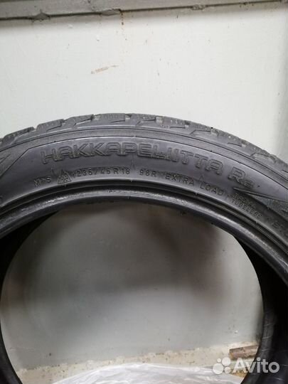 Nokian Tyres Hakkapeliitta R2 235/45 R18