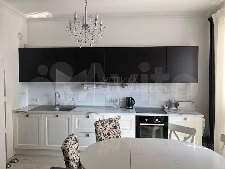 3-к. квартира, 85 м², 3/9 эт.