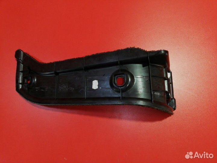 Обшивка багажника правая Land Rover Range Rover