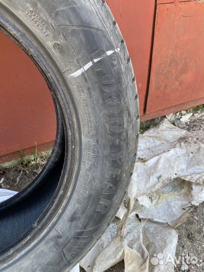 Goodyear UltraGrip Ice 225/65 R17