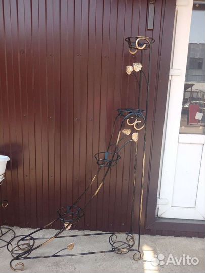 Продам подставки для цветов и другое