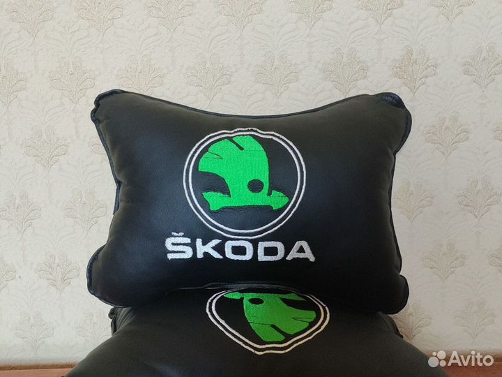 Подушка на подголовник Skoda