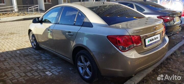 Chevrolet Cruze 1.8 AT, 2010, 184 309 км