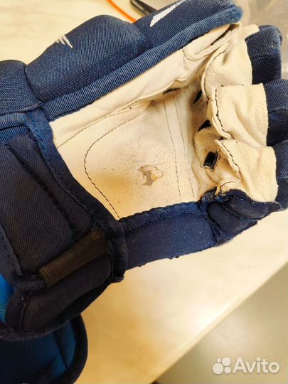 Коньки хоккейные