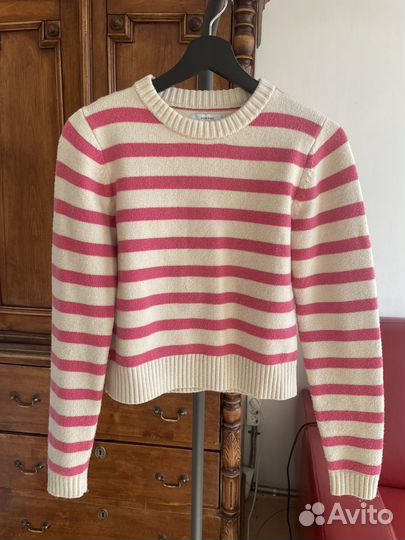 Свитер женский