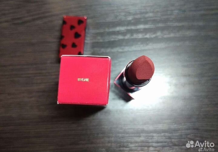 Матовая помада