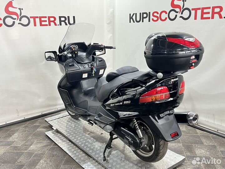 Скутер Suzuki Burgman (SkyWave) 650