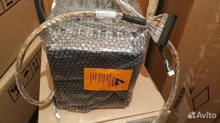 Новые корзины Intel 4xscsi AXX4scsidb