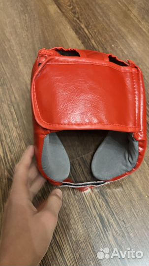 Защита голени, шлем, перчатки, защита паха