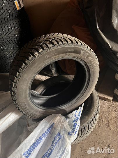 Michelin X-Ice North 4 205/55 R16