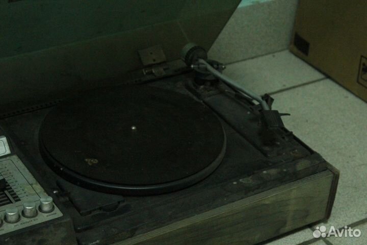 Проигрыватль СССР