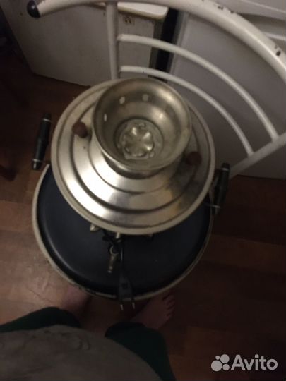 Амовар работает шипит через 10 минут