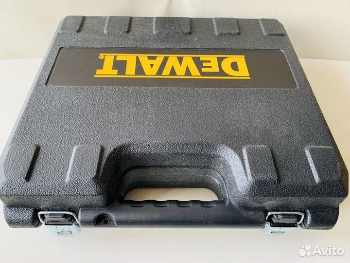 Шуруповерт dewalt 36V уд безщет биты станция