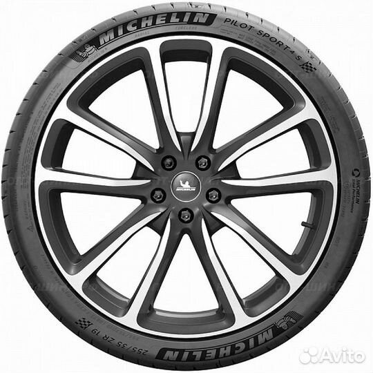 Michelin Pilot Sport 4 S 305/30 R21 104Y