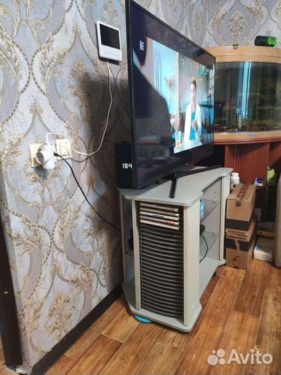 Тумба под телевизор бу