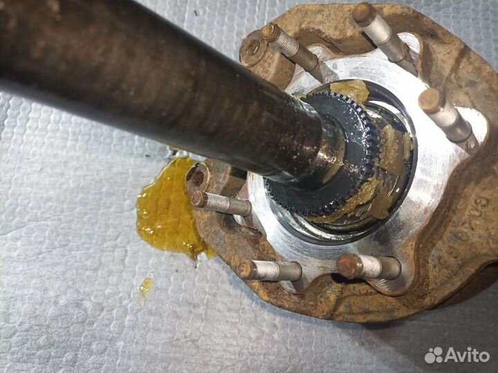 Полуось задняя Ниссан Патрол 61