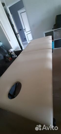 Массажный стол складной,трехсекционный