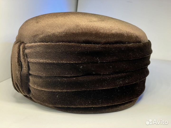 2 Шапки женские норка и с покрытием бархата 54-56