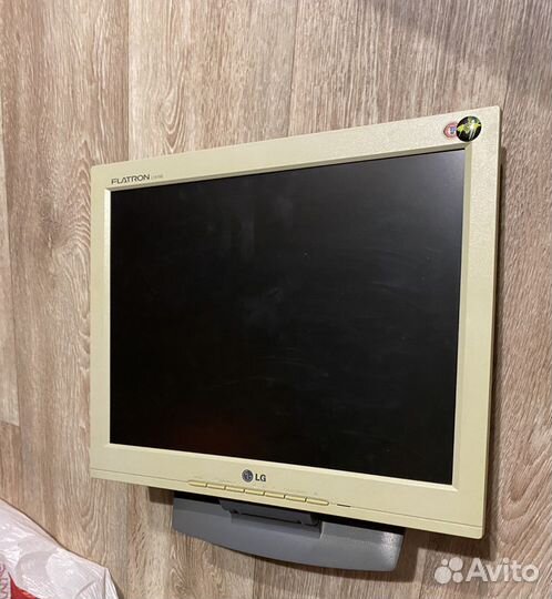 Монитор LG